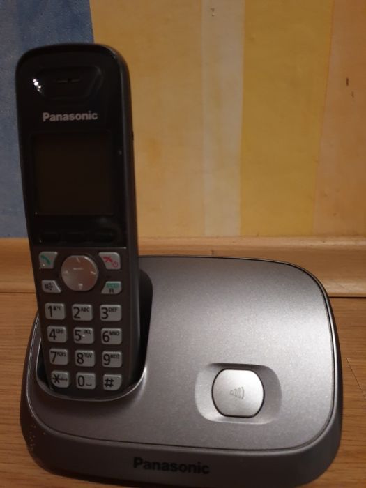 Домашен телефон