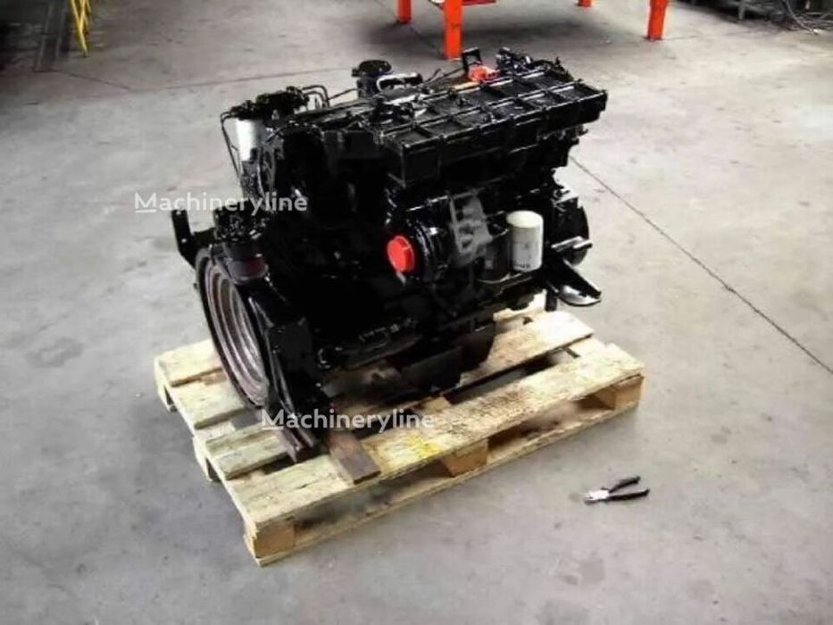 Motor Perkins 1004-4 pentru utilaje de constructii
