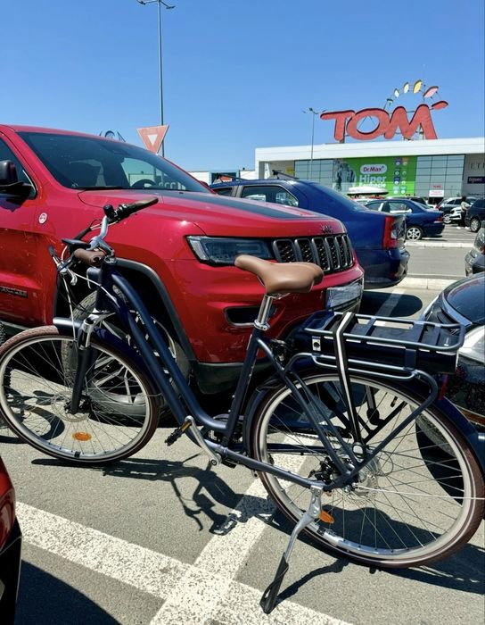 Vand bicicleta de oras electrica, noua
