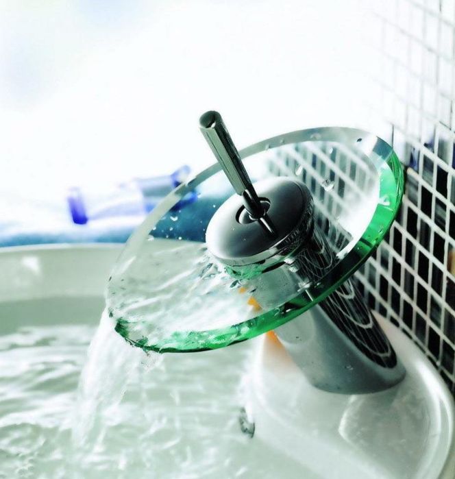 Продам смеситель ledeme водопад