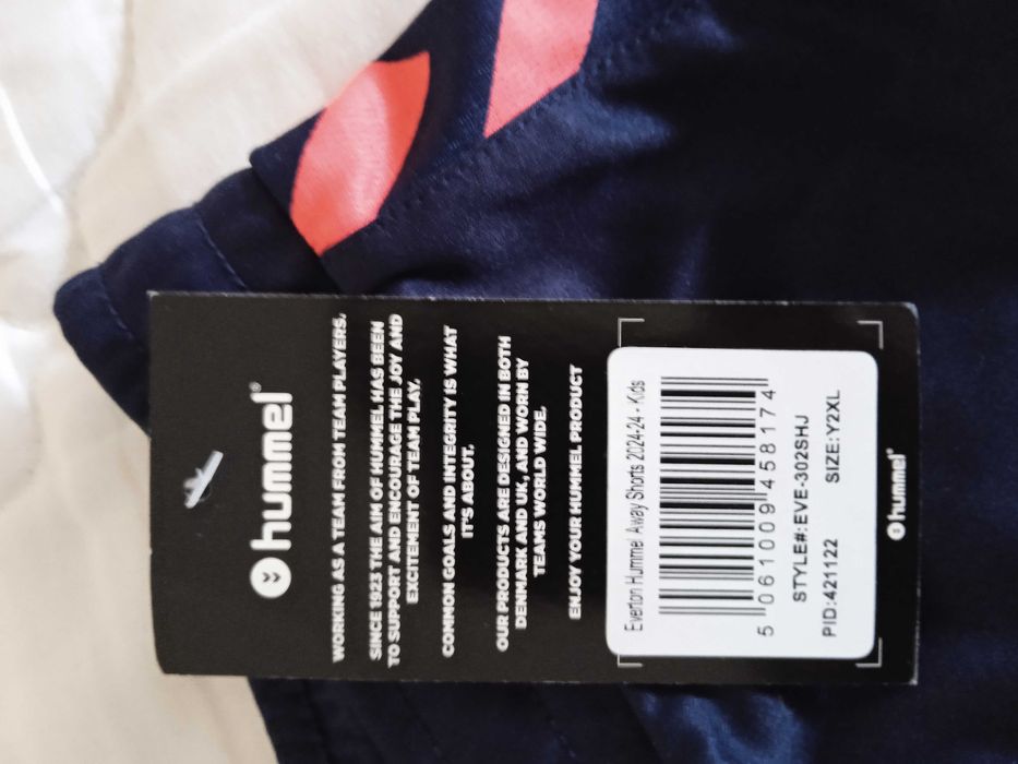 Hummel Everton къси панталони  размер 164