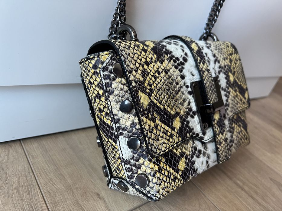 Кожена змийска чанта