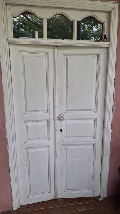 Eshi va romlar 1 eshik 2ta rom Holati yaxshi bugun yechib olamiz