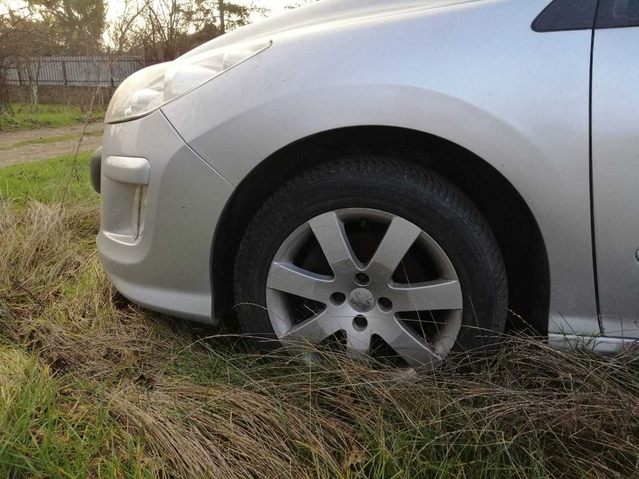 vand autoturism Peugeot 308 1.6 benzina motor defect