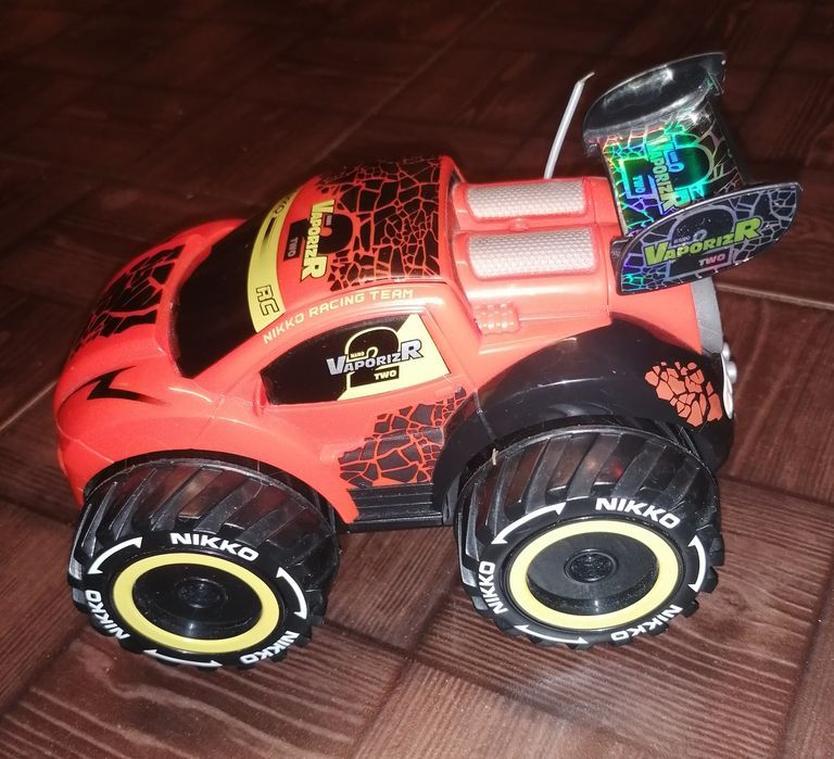 Mașinuța telecomanda Nikko Idrive Vaporizer 2