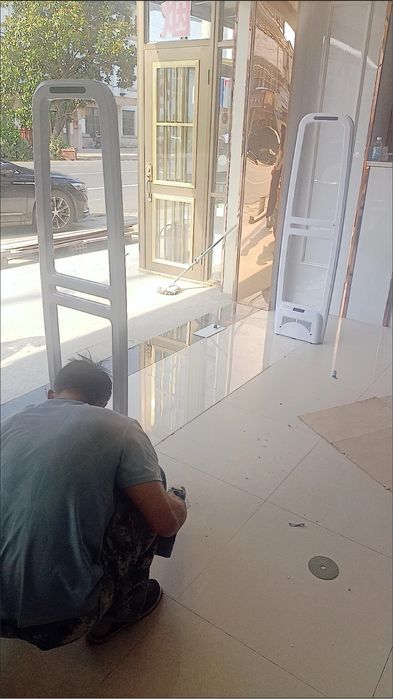 Противоугонный дверной датчик