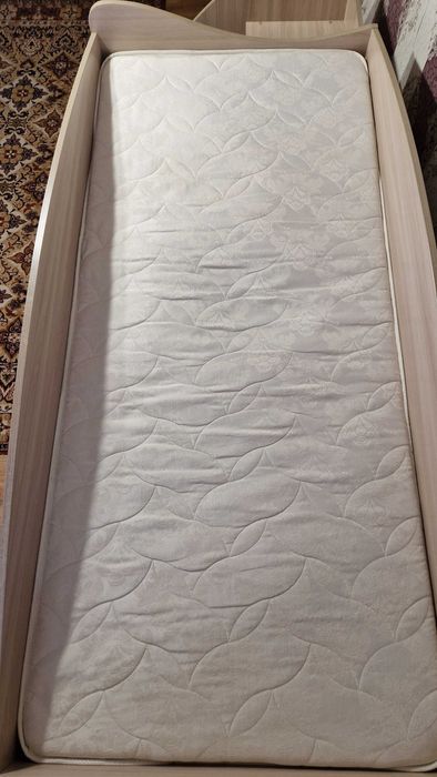 Кровать-шкаф для детей и подростков + матрас