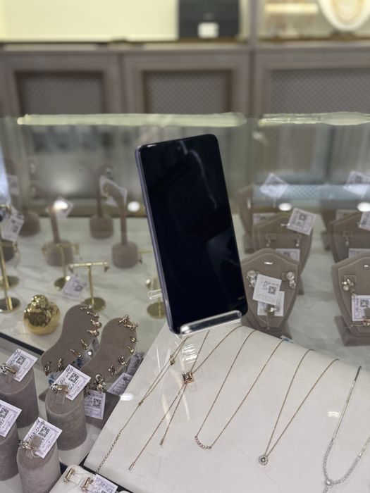 Oppo A5i 128GB.