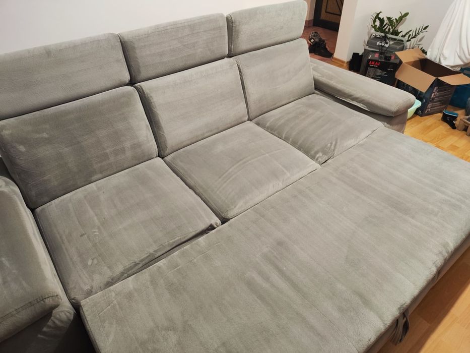 Vand canapea extensibila 3 locuri
