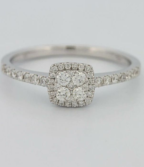 Inel de argint logodnă  cu piatra zwarovscki