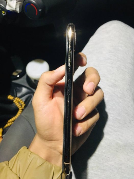 Iphone Xs max ideal