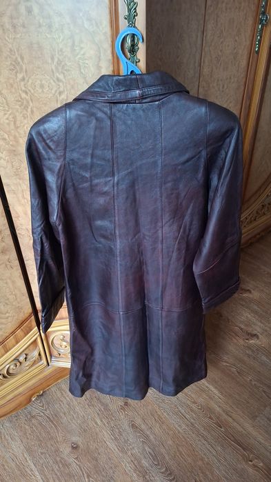 Продается Женский Плащ, натуральная кожа