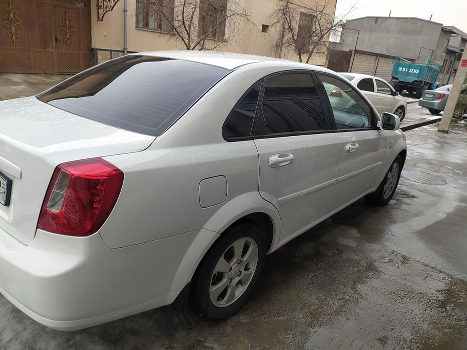 Gentra sotiladi avtomat