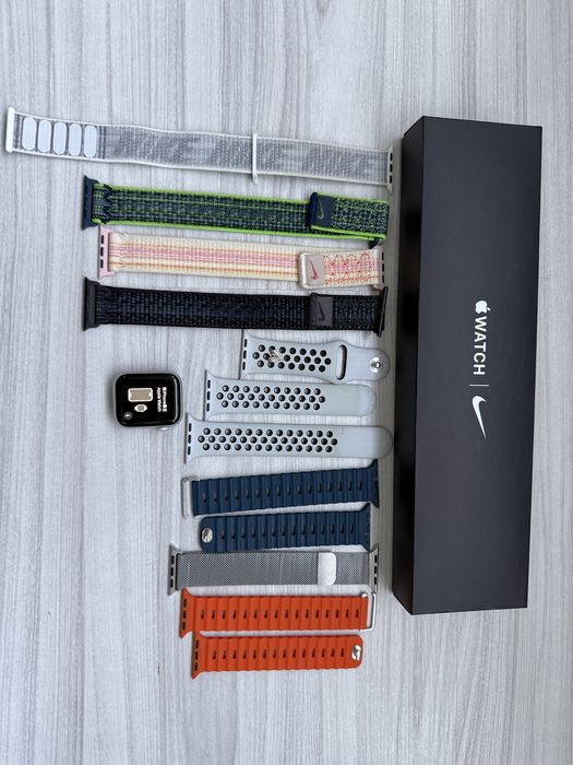 Apple Watch SE 40mm. Nike