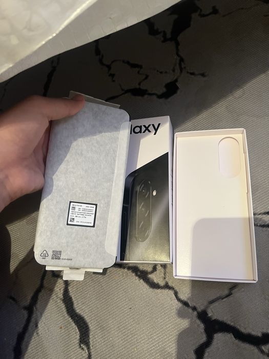 Samsung A17.