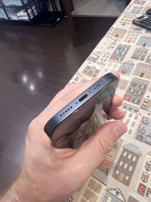 iPhone 13 перфектен