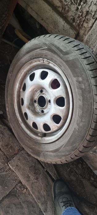 Продаю 5 колес б/у