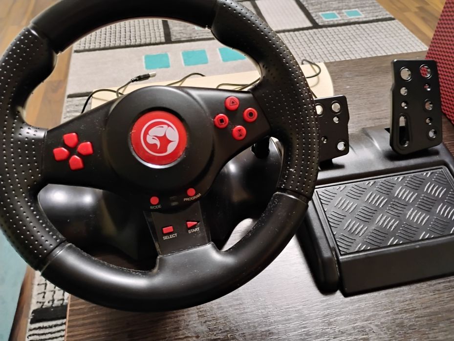 Volan gaming nou.200 lei