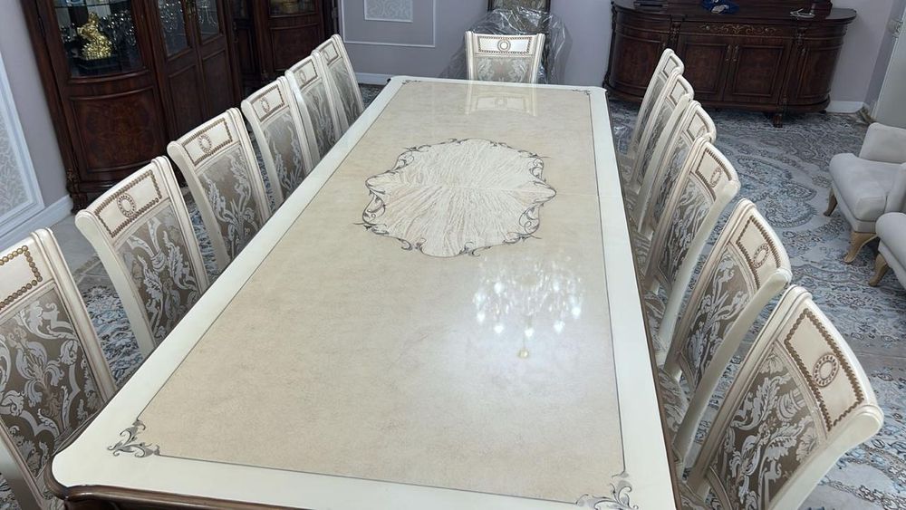 Продам стол со стульями