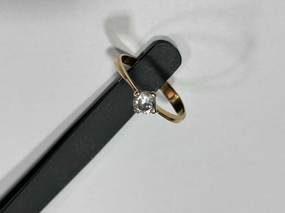 Златен пръстен 14 К 585 /2,18 гр.