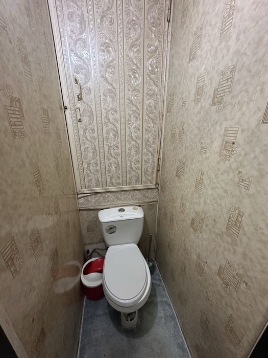 Феруза Продается квартира 2/1/4 балкон 1.5х3 ор-р: Школа 205