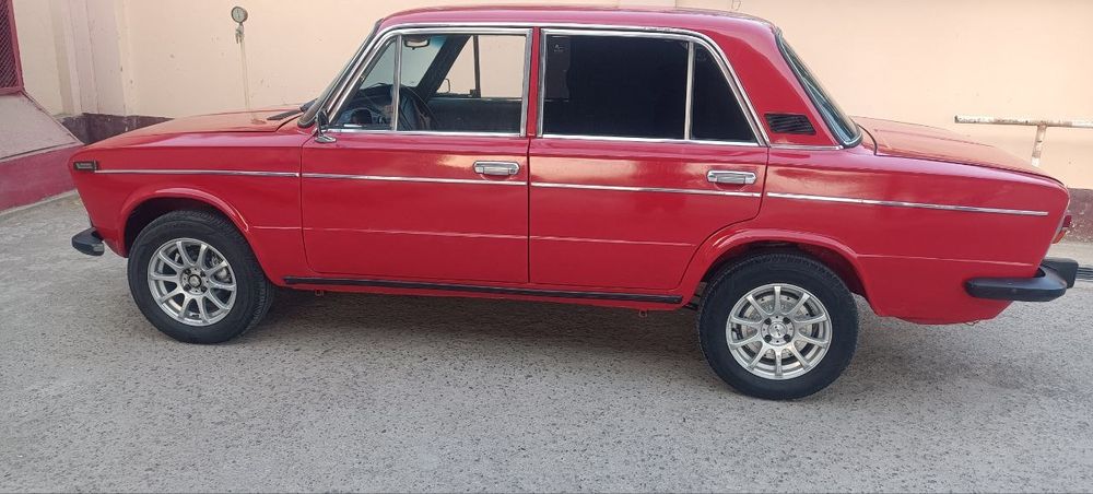 Продаётся ВАЗ 2103