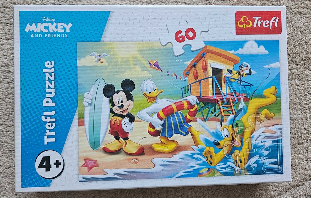 Puzzle Trefl Disney Mickey Mouse & Pluto – 60 piese