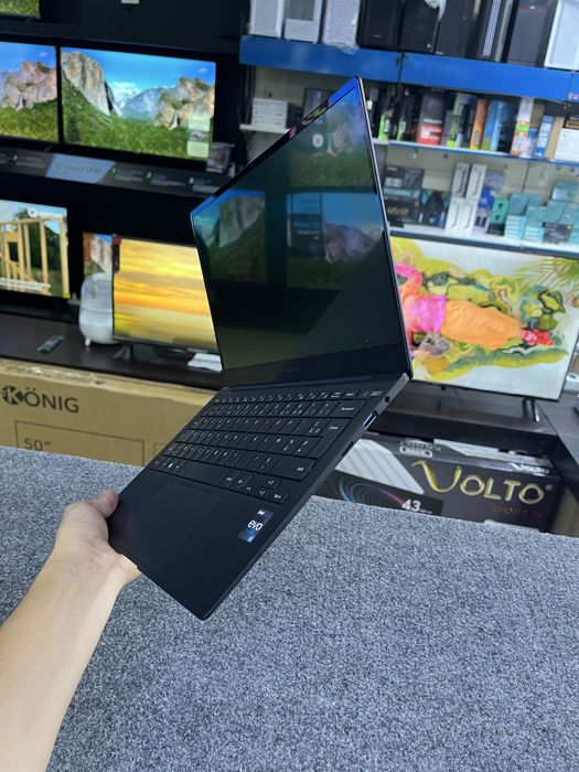 Ultrabook 13 inch Galaxybook i5-1240P  noutbuki zo’r holatda