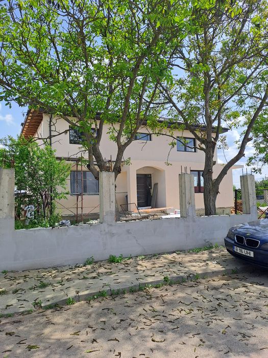 Vila de inchiriat