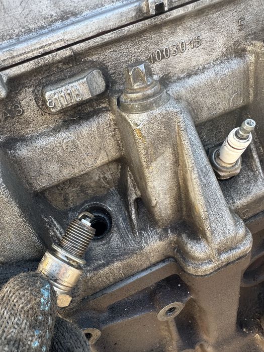 Продам двигатель гранта 8 клп коробка 3 болт 2013 г