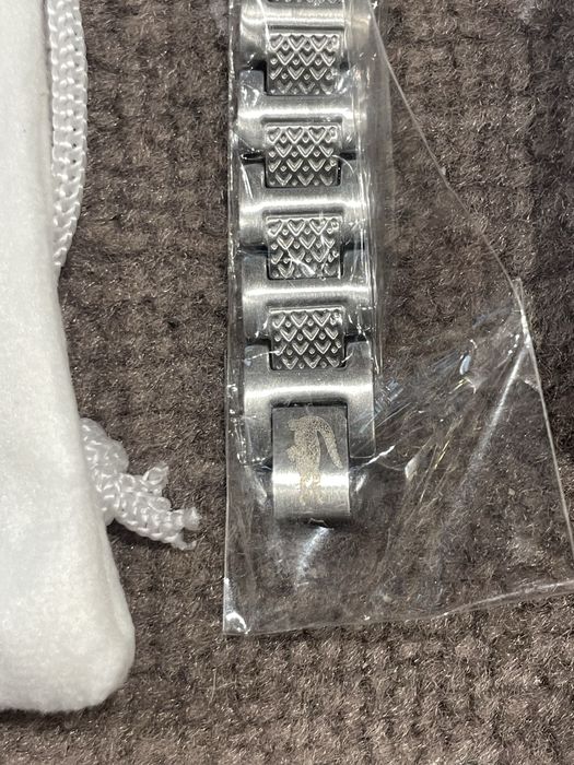 Bratara Lacoste noua