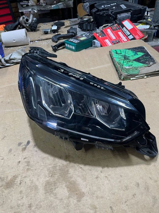 Far Dreapta Led Technology Peugeot 2008 2022