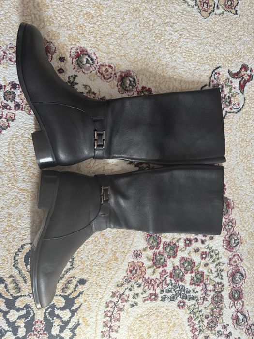 Демисезонные кожаные сапоги
