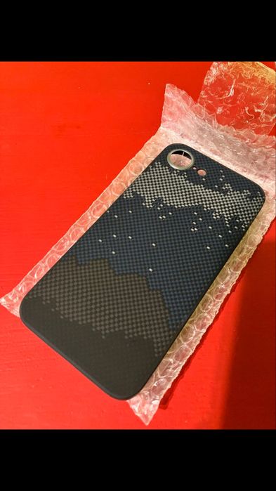 Чехол на IPhone 16e MagSafe