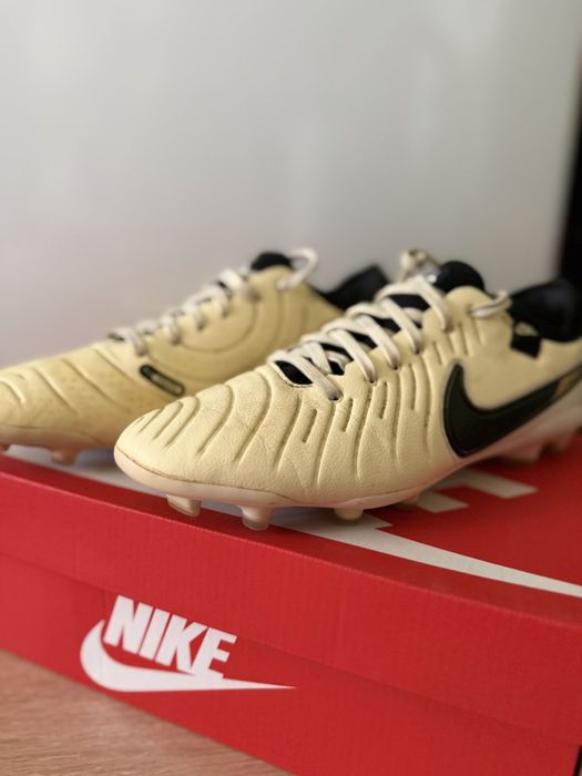 Оригинални футболни бутонки Nike Tiempo Legend 10 Pro FG.