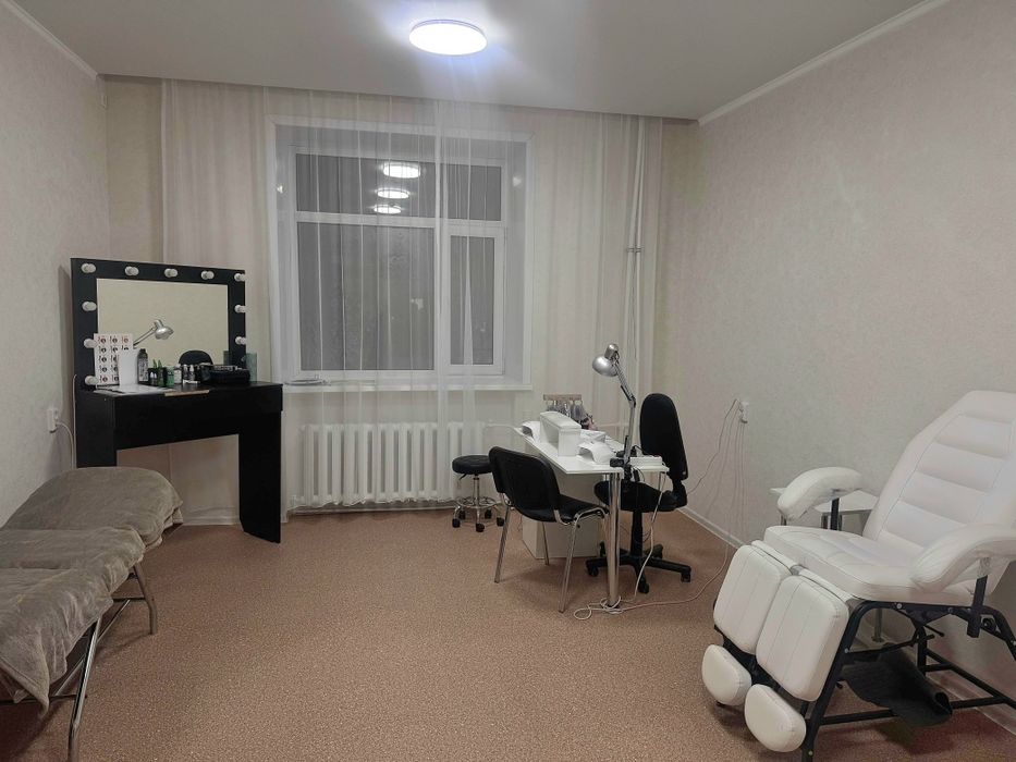 Сдам место в кабинете, субаренда.