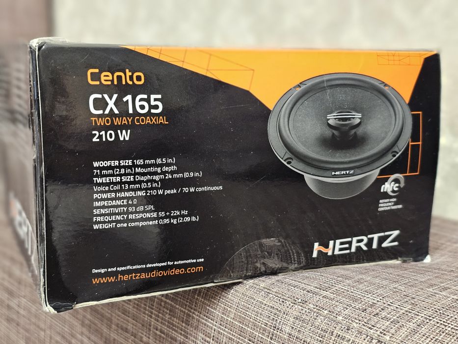 Продам колонки в машину новые