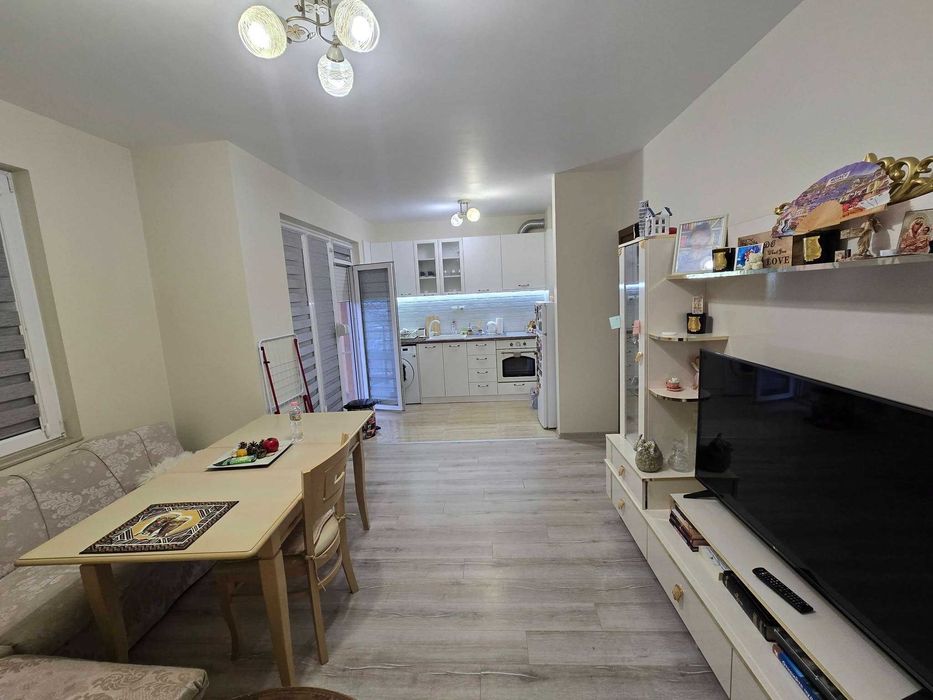 Тристаен апартамент