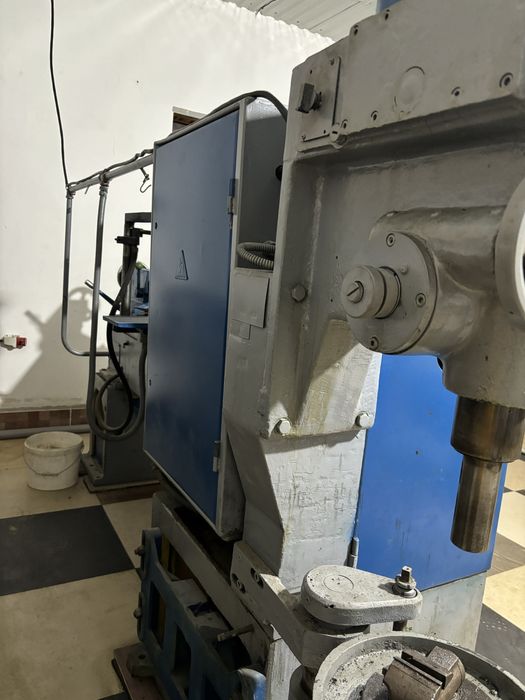 Токарный станок.