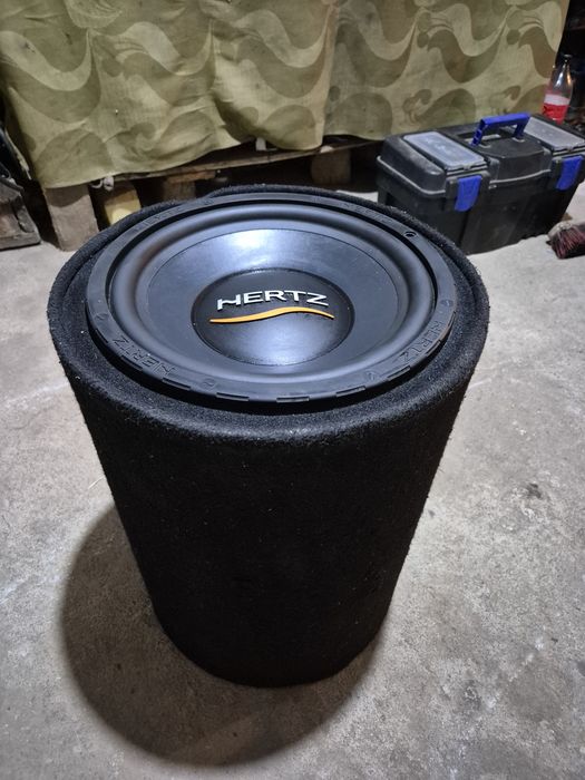 Бас Каса Hertz ES300 700W