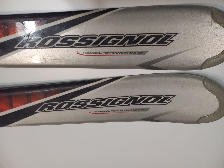 Продавам детски ски Rossignol