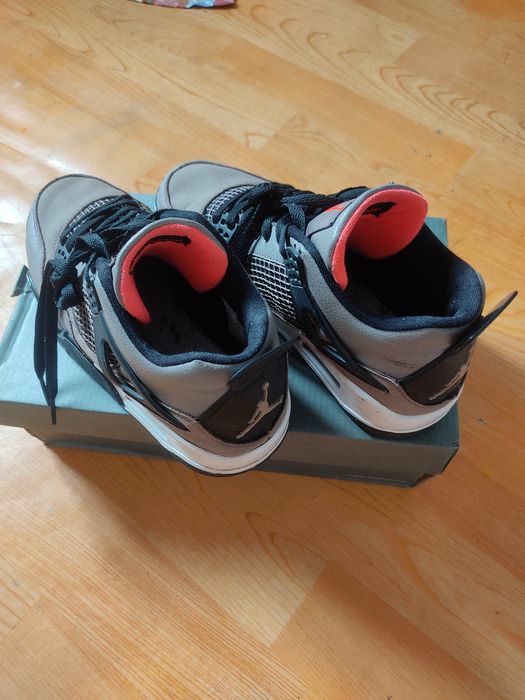 Кроссовки Nike  Air Jordan 4