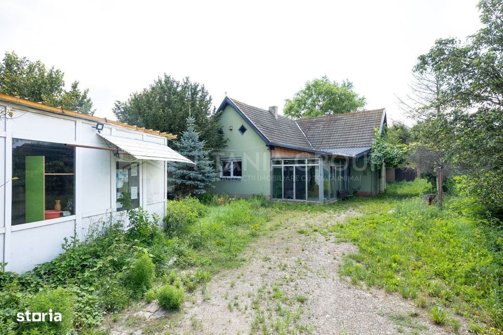 Casă cu teren 2.200 mp și deschidere la DN13 | Zonă mixtă | Brașov, St