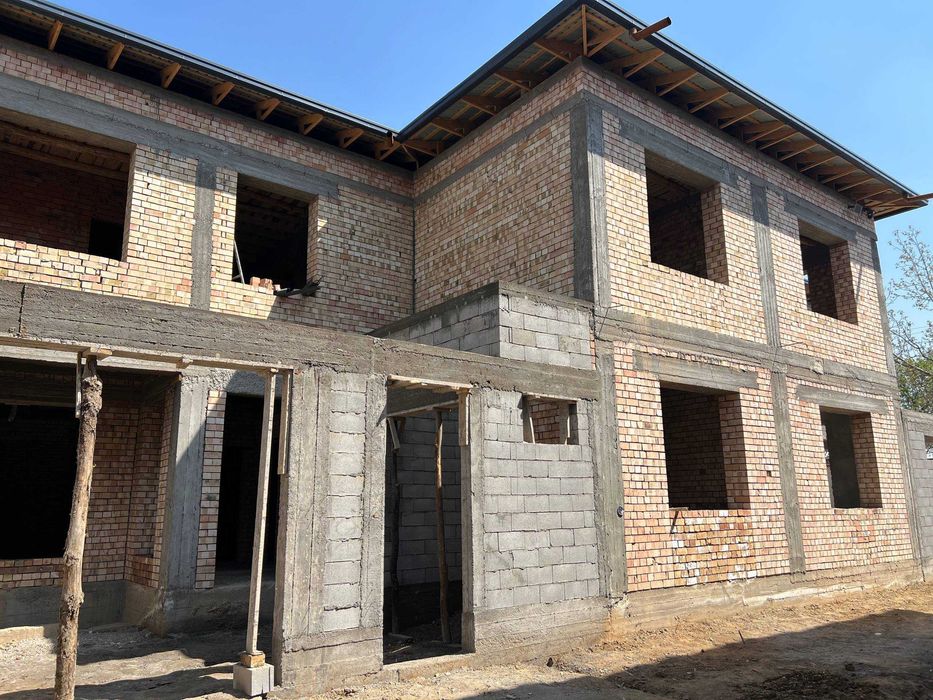 Коттедж сотилади янги коробка холатда