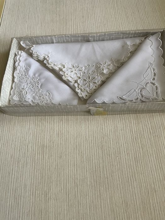 Дамски носни кърпички