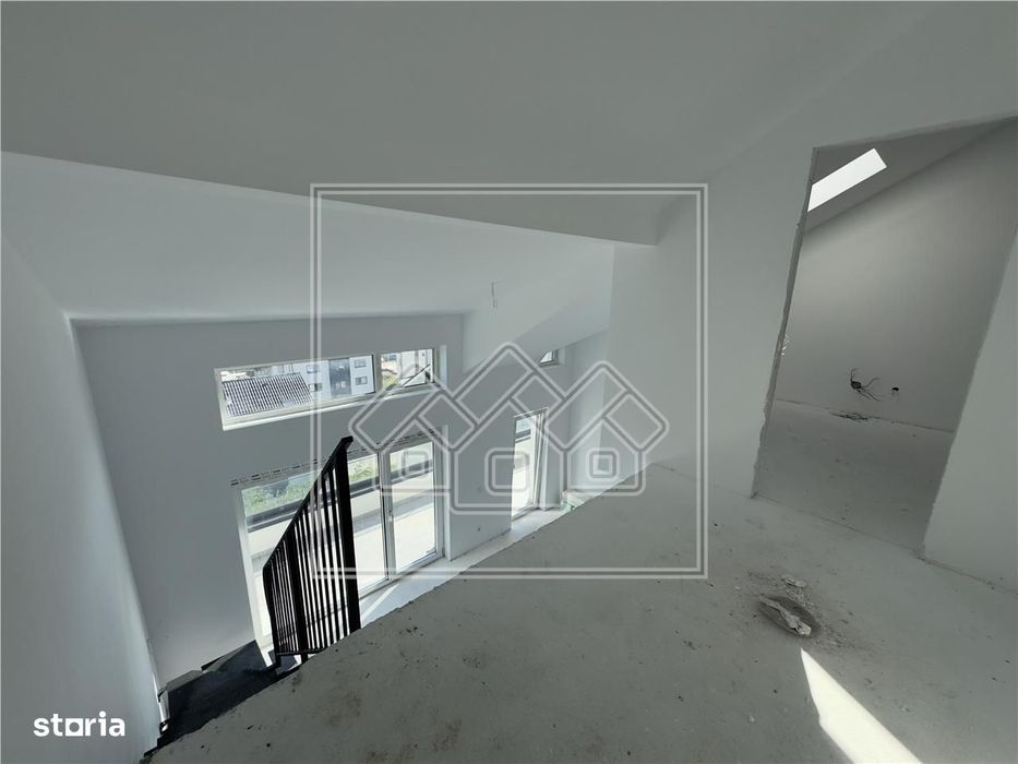 Penthouse  intabulat, 3 camere, balcon, dressing
