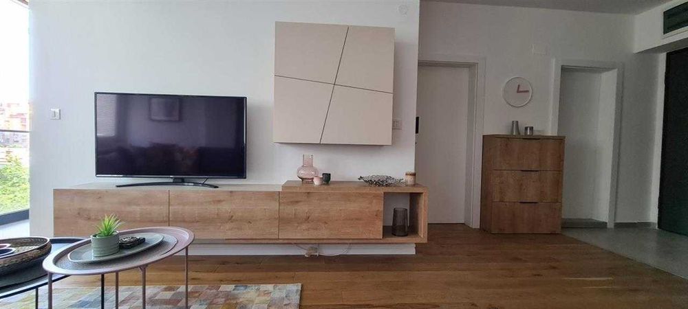 Дава се под наем Двустаен апартамент в София, Хладилника - 65 кв.м за 494.7 € - Снимка #1