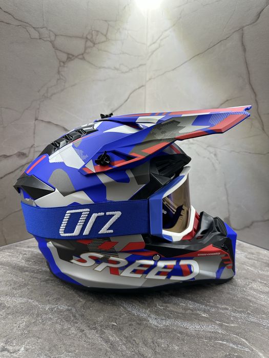 НОВО! Комплект кросови каски с очила