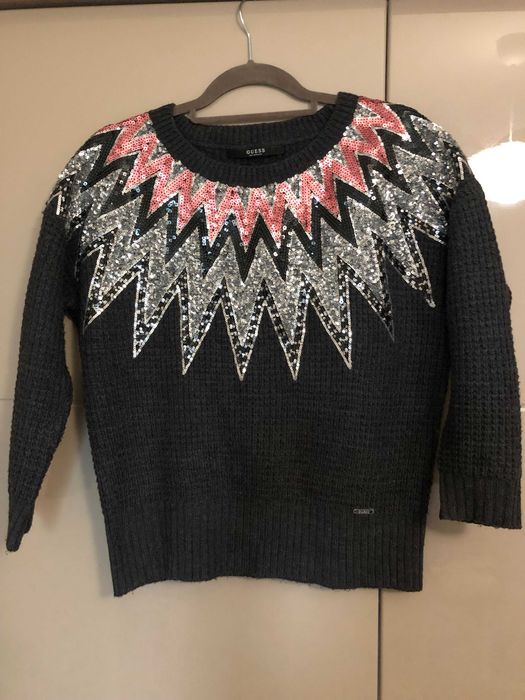 Дамски пуловер с пайети Guess - размер S