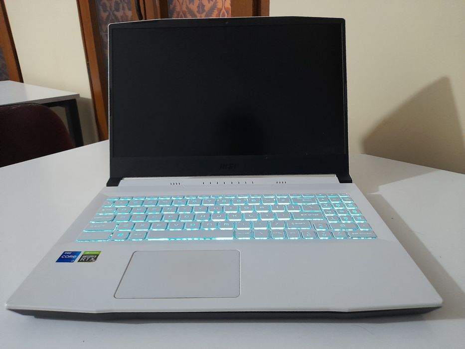 MSI Sword 15 | i7-11800H | 40 GB RAM (Maxsus Upgrade) | RTX 3050 Ti |